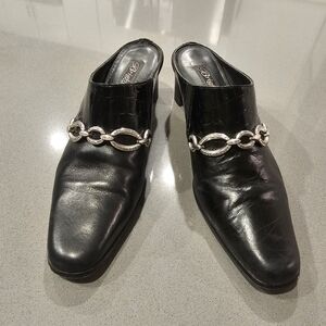 Brighton Twiggy Black and Silver Mules with Chain Detail EUC Size 8